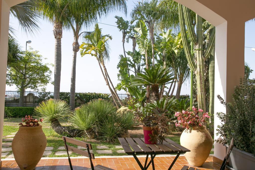 Temenos Villa By Ortigiaapartments Syracuse Ngoại thất bức ảnh